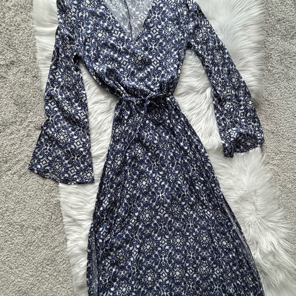 Lulu's Navy and White Long Sleeve Wrap Dress